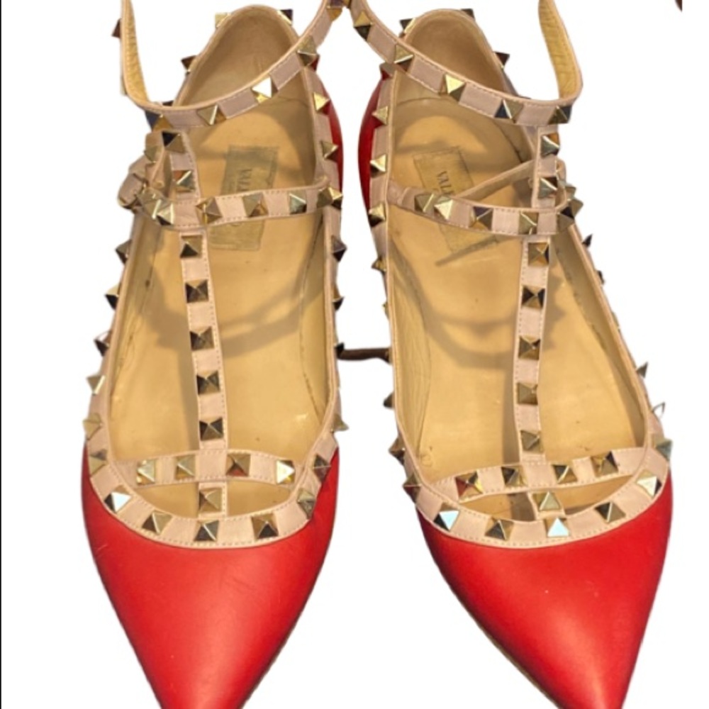 Valentino
Rockstud Caged Leather Flats